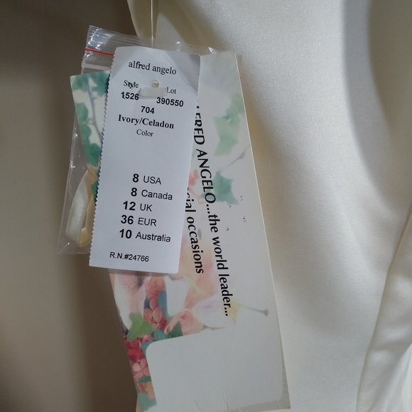 *NWT ALFRED ANGELO 1526 SIZE 8 W/ REMOVABLE SASH* - Picture 4 of 8